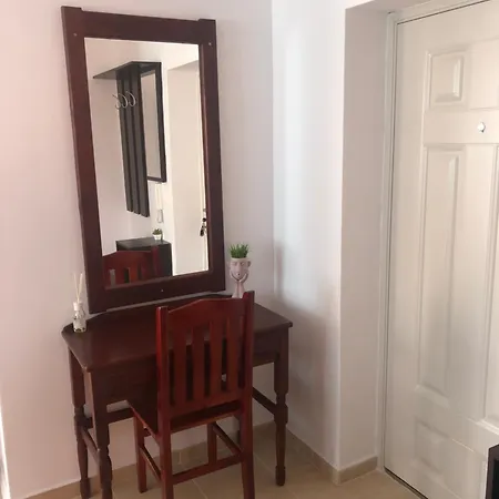 Ivani Apartment *